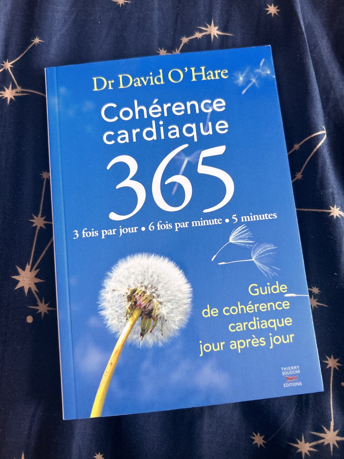 Le livre « Cohérence cardiaque 365 » de David O'Hare, dans ma bibliothèque