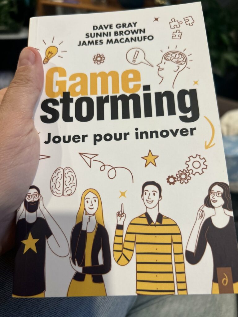 Le livre « Gamestorming » de Dave Gray, Sunni Brown, James Macanufo, dans ma bibliothèque